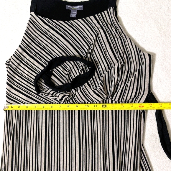 A Pea n the Pod Maternity Sleeveless Maxi Dress, L - Picture 8 of 9